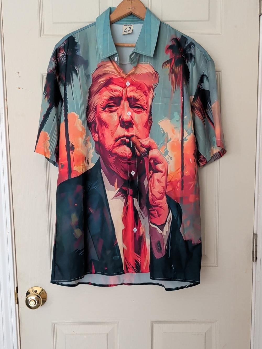 Trump tropical Graphic Short-Sleeve Button-Up Shirt - Aqua/Coral